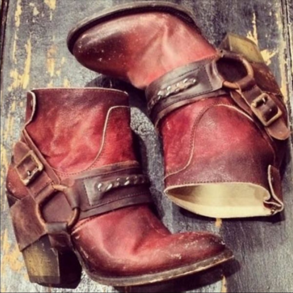 Freebird El Paso Rust boots size 7, rust red